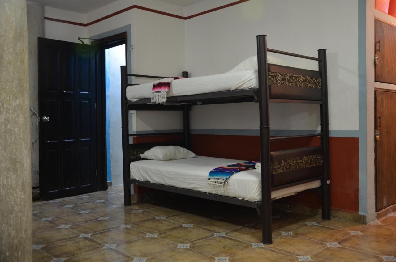 Fiesta Party Hostel - Cancún Kültér fotó