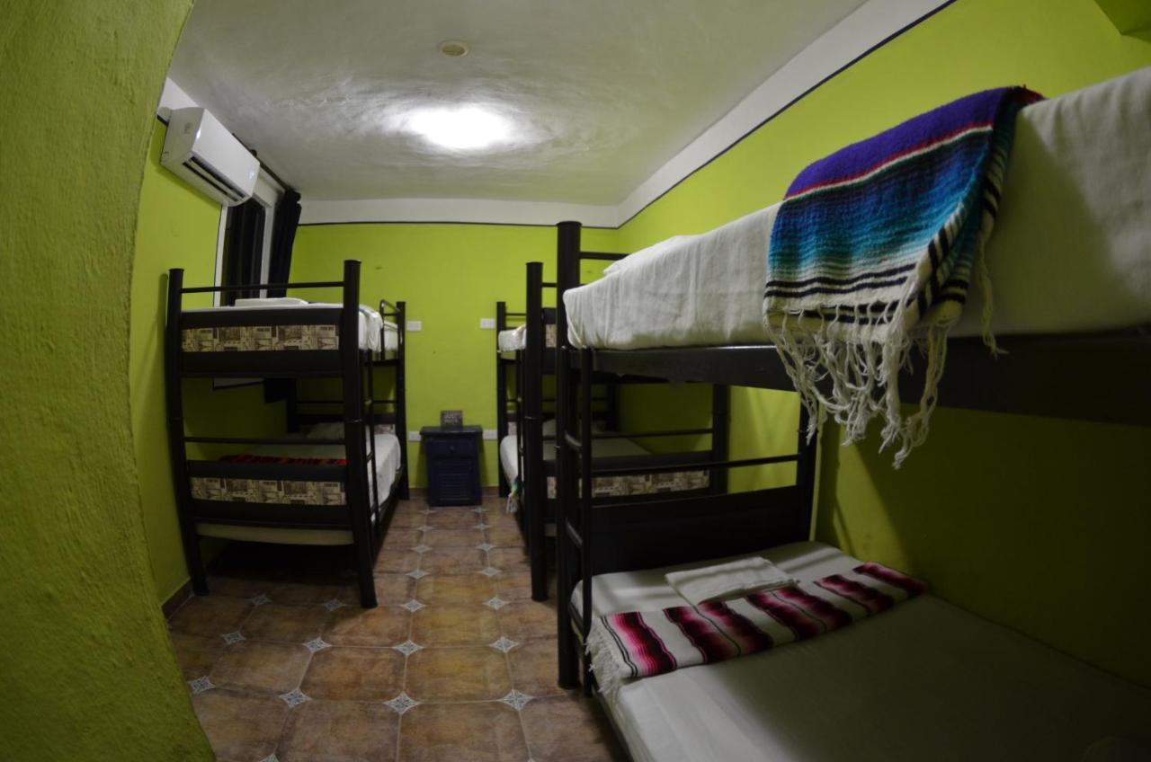 Fiesta Party Hostel - Cancún Kültér fotó