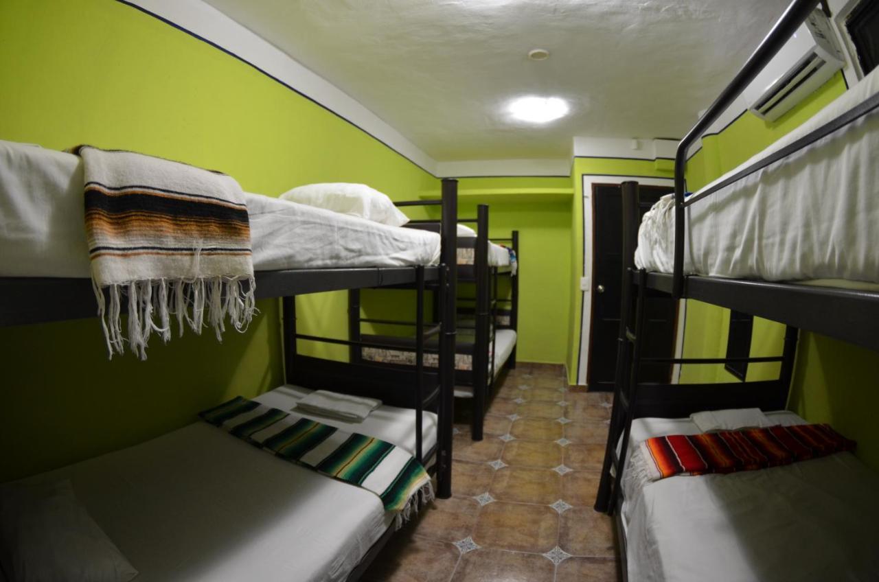Fiesta Party Hostel - Cancún Kültér fotó